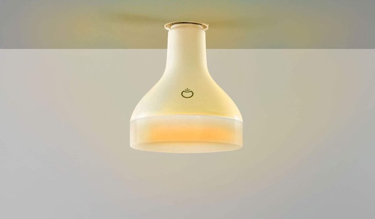 _LIFX BR30 Wi-Fi Smart LED Light Bulb-min (1)