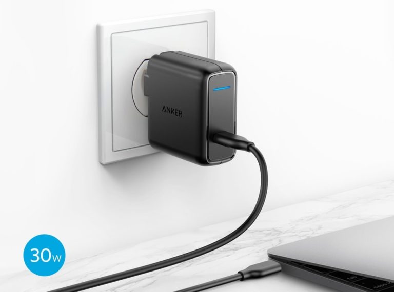 Anker PowerCore+ 26800 PD with 30W Power Delivery Charger-min (1)