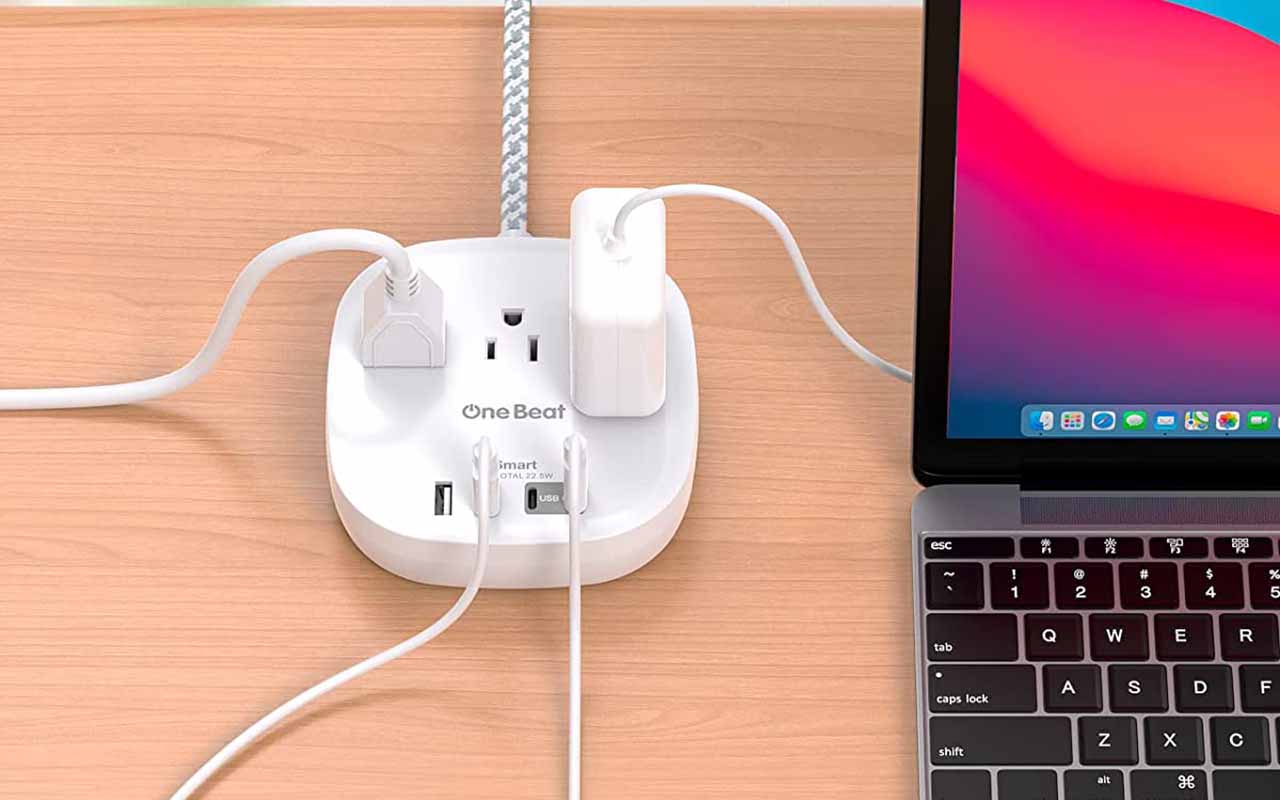 One Beat Flat Power Strip