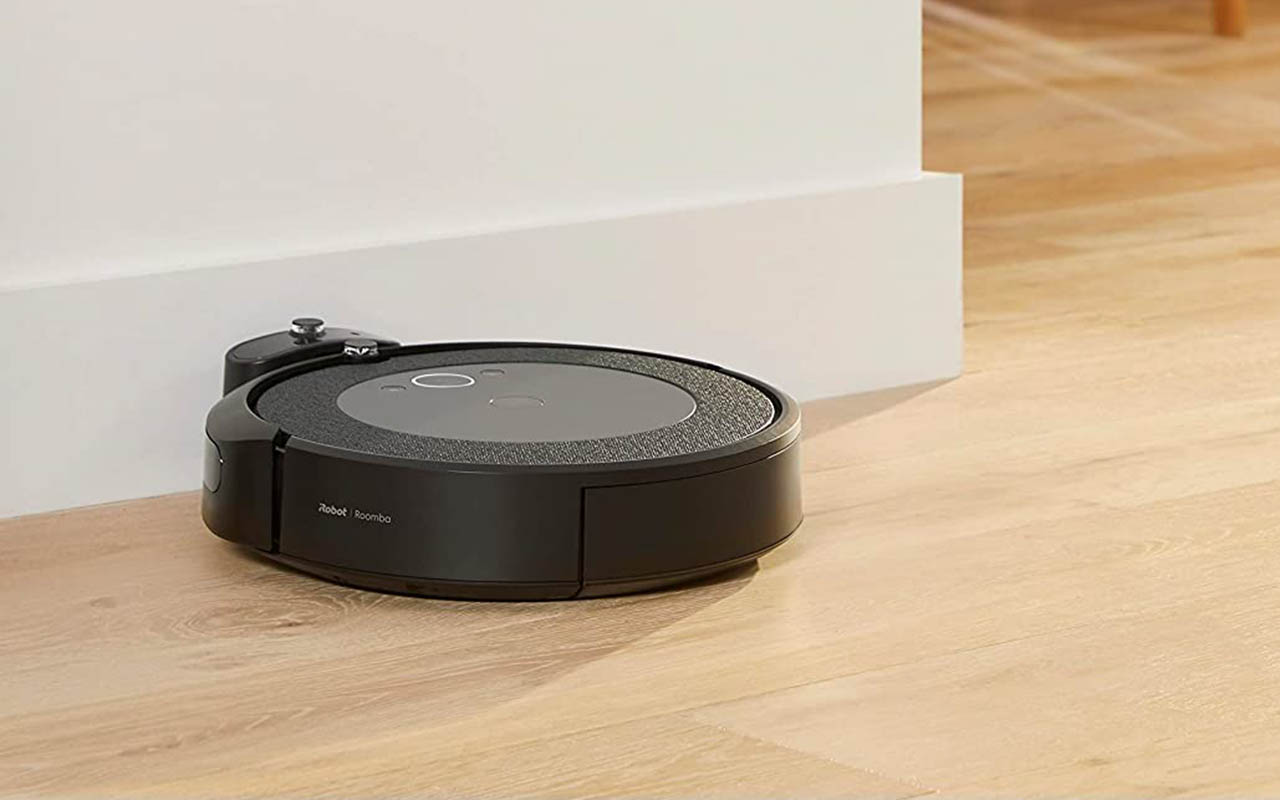 iRobot Roomba i4 EVO (4150) Wi-Fi Connected Robot Vacuum Cleaner