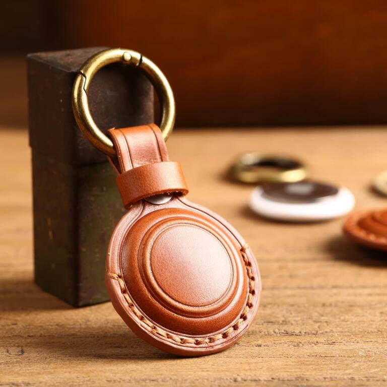 leather-airtag-holder