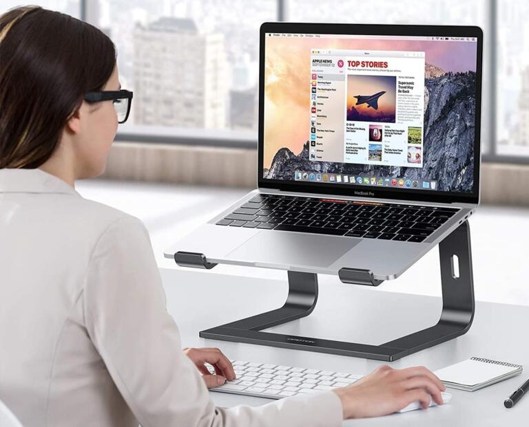 omoton_laptop_stand